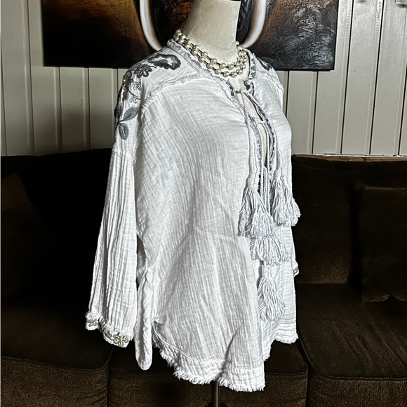Johnny Was ~ Small ~ White W/Silver & Gray Floral Embroidery Triple Tassel Top - Picture 6 of 16